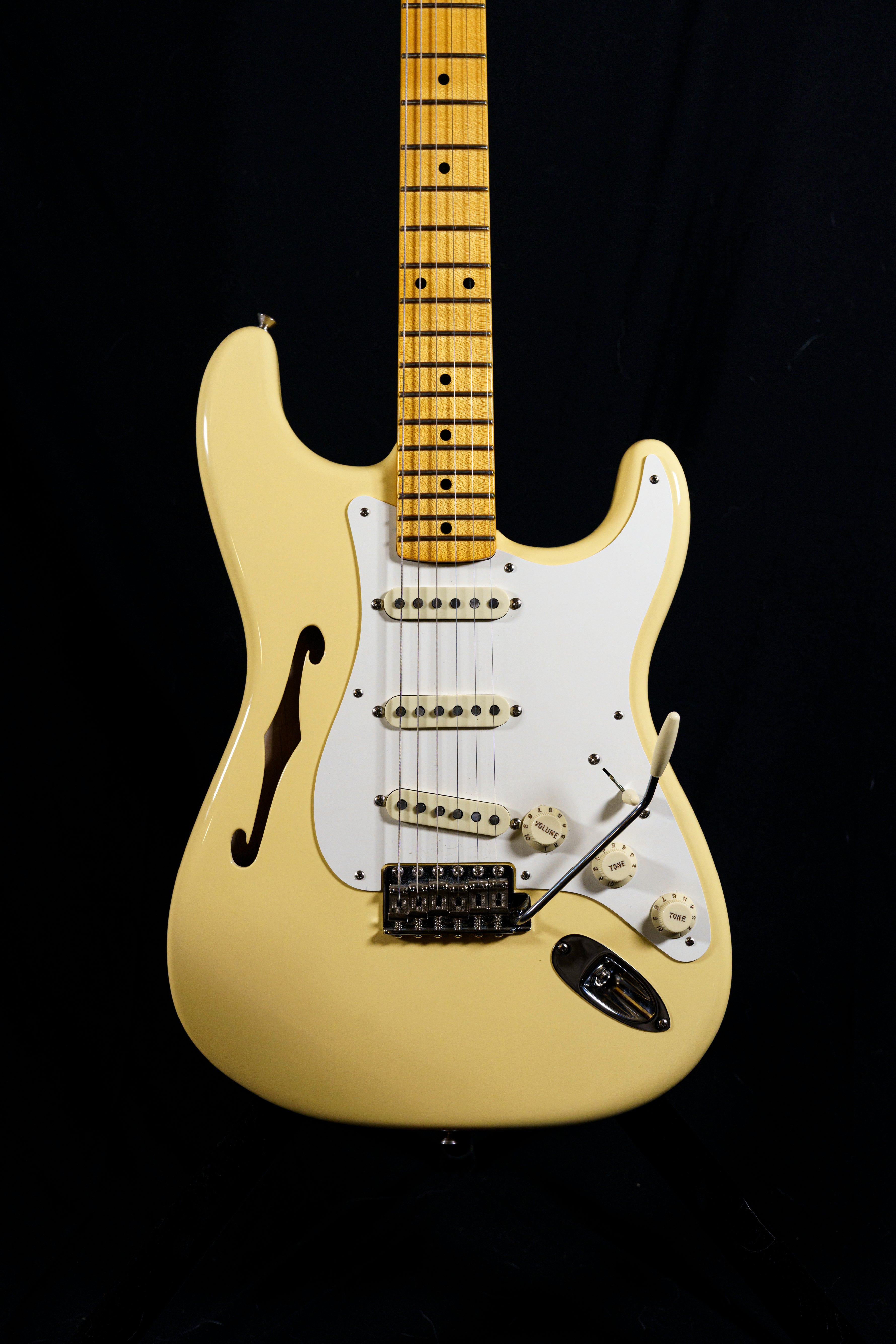 2018 Fender Eric Johnson Thinline Stratocaster – Vintage White (Mint/COA)