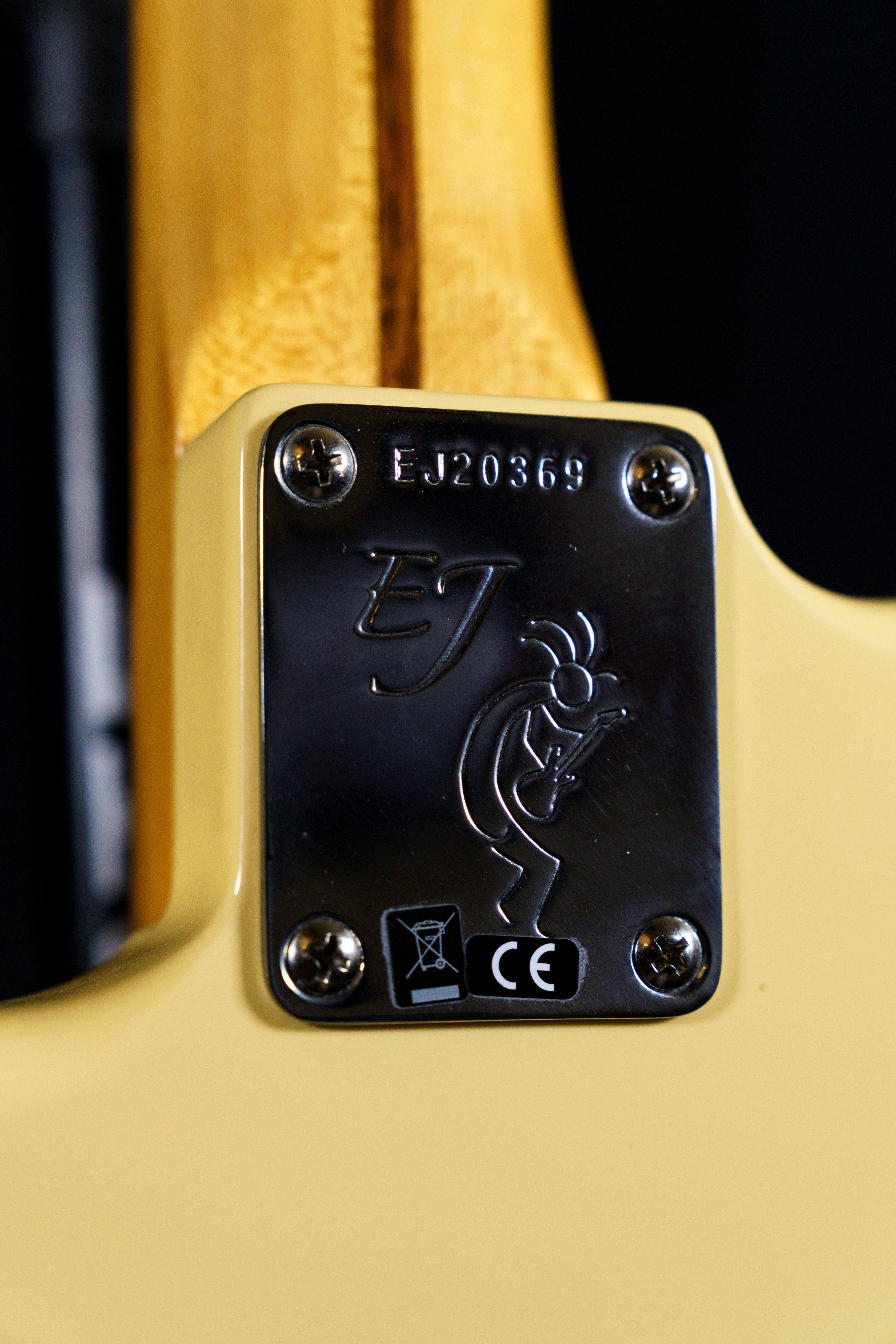 2018 Fender Eric Johnson Thinline Stratocaster – Vintage White (Mint/COA)