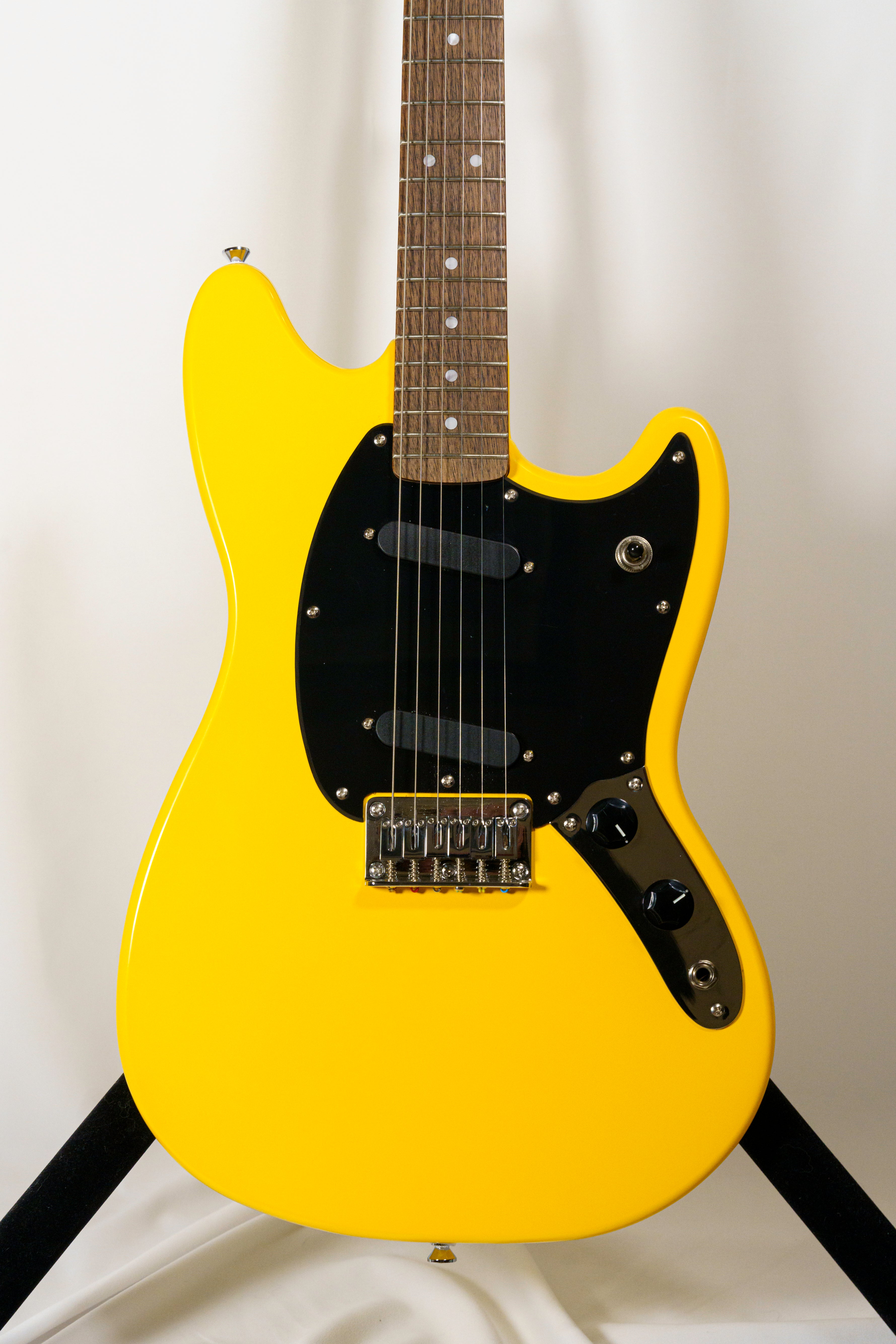 Squier Sonic Mustang — Limited Edition Graffiti Yellow (FSR)