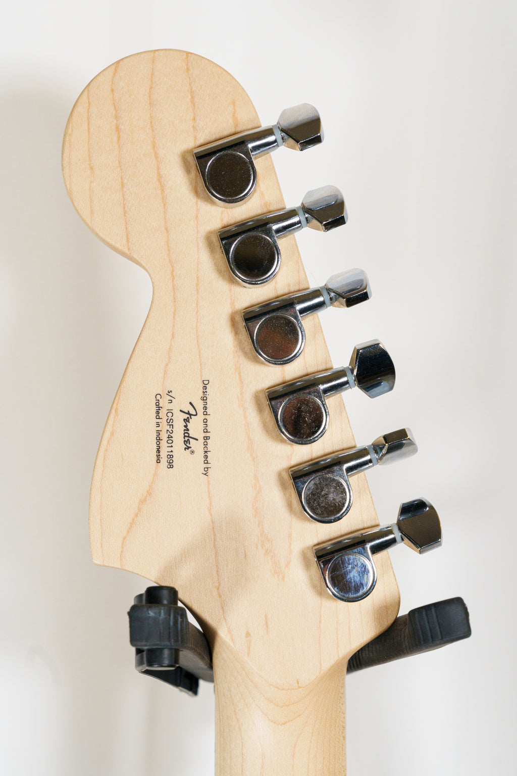 Squier Sonic Mustang — Limited Edition Graffiti Yellow (FSR)